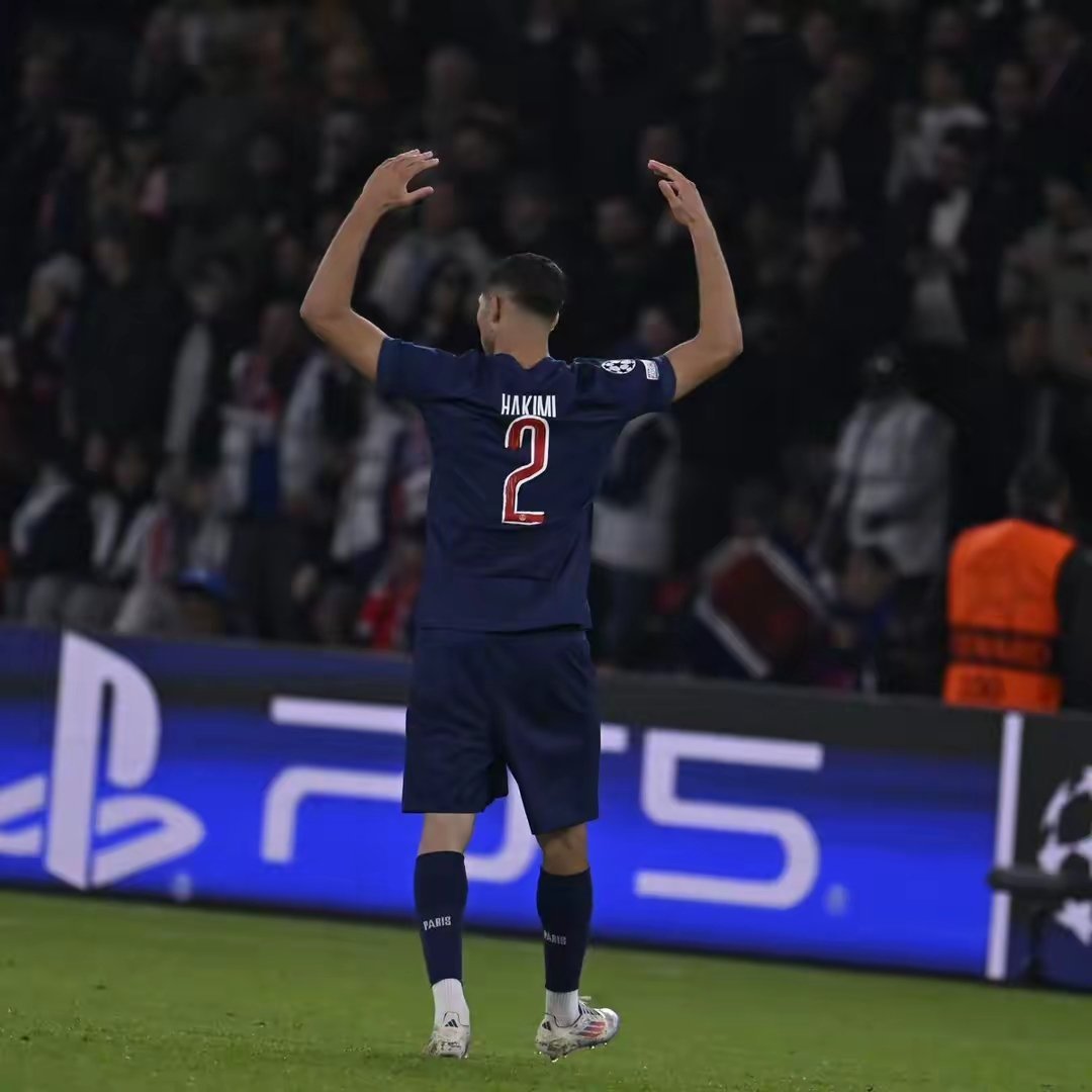 华体会-包含里程碑夜！巴黎圣日耳曼复出首秀，荷甲冲刺阶段刷纪录，更衣室稳定，高层口径保持一致的词条